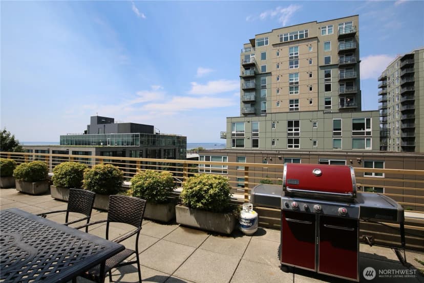 Property photo for 2716 Elliott Ave #405, Seattle photo 12