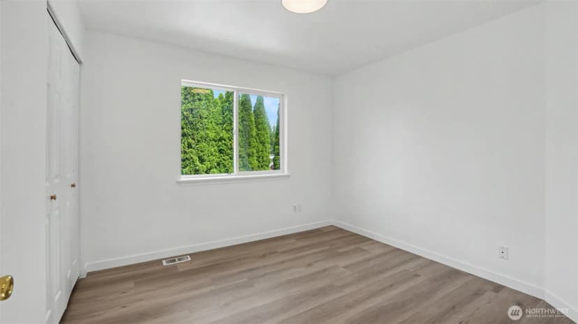 Property photo for 20707 122nd Place Se, Kent photo 33