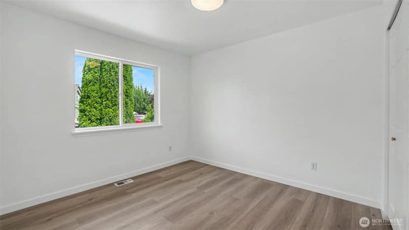 Property photo for 20707 122nd Place Se, Kent photo 31