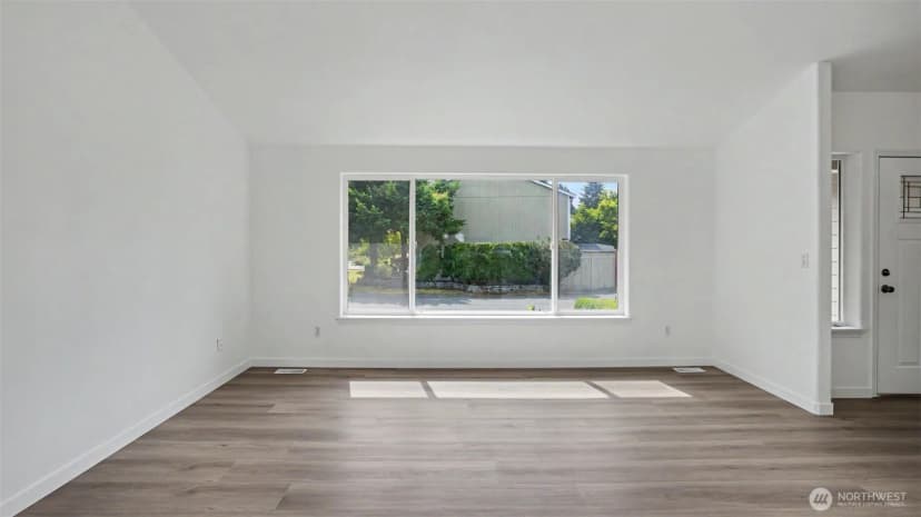 Property photo for 20707 122nd Place Se, Kent photo 5
