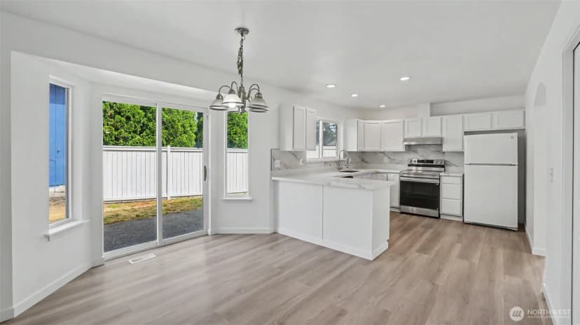 Property photo for 20707 122nd Place Se, Kent photo 17