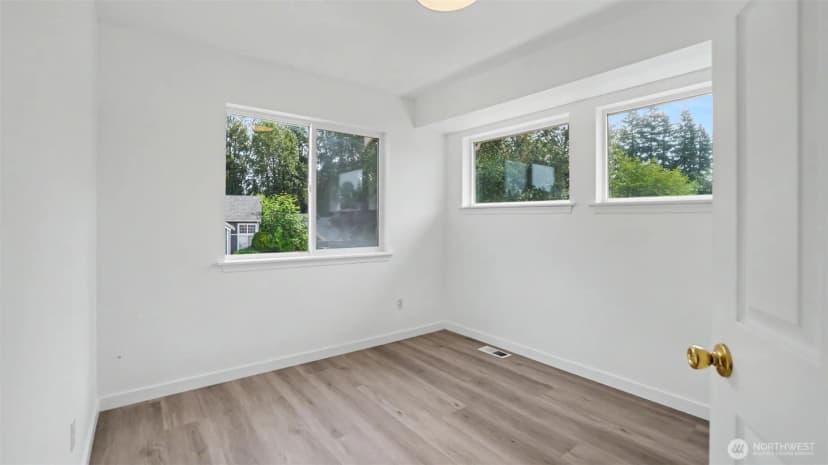 Property photo for 20707 122nd Place Se, Kent photo 32