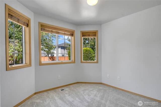 Property photo for 6005 74th Avenue Ne, Marysville photo 5