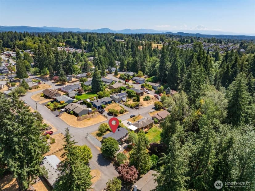 Property photo for 11253 145th Avenue Se, Renton photo 36