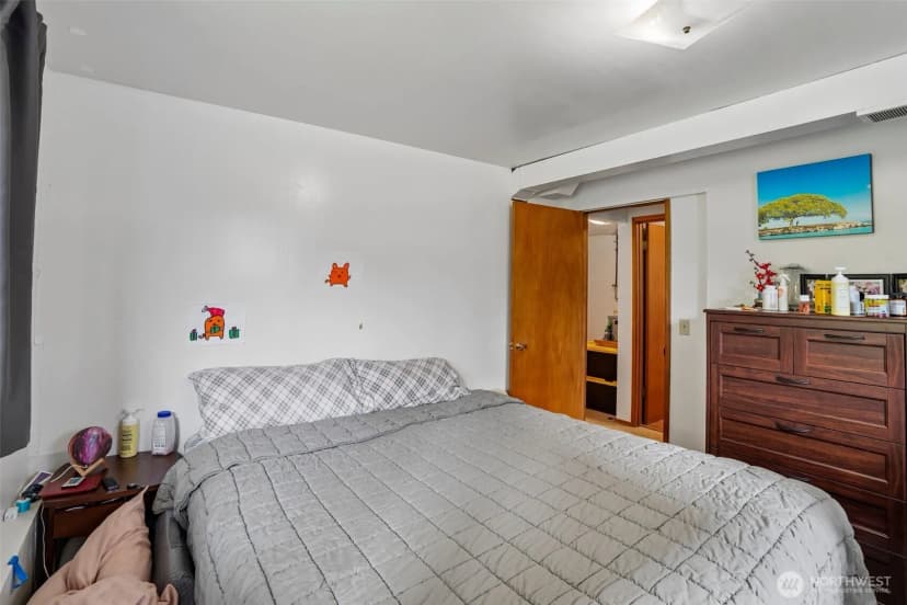 Property photo for 4151 23rd Avenue Sw, Seattle photo 37