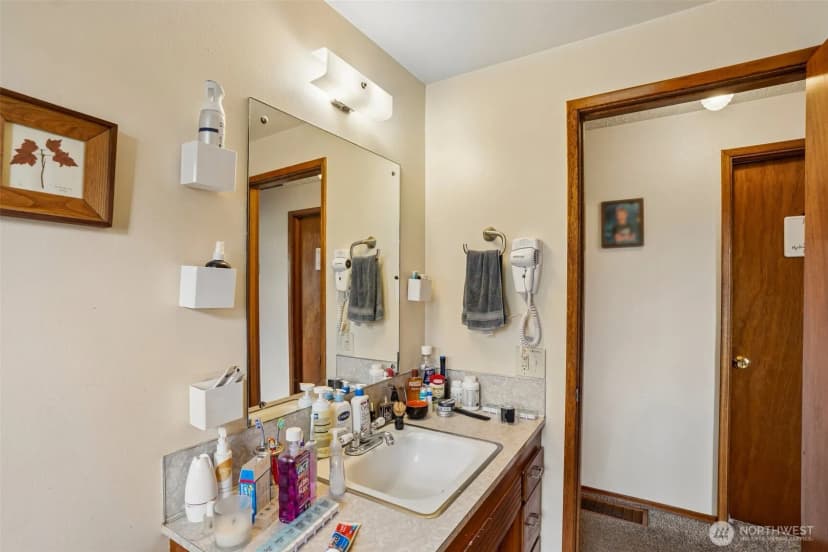 Property photo for 4151 23rd Avenue Sw, Seattle photo 21