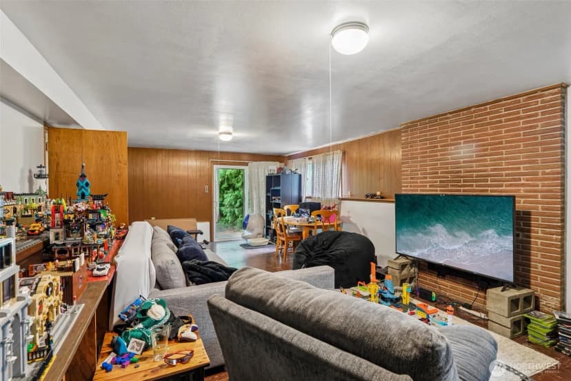 Property photo for 4151 23rd Avenue Sw, Seattle photo 18