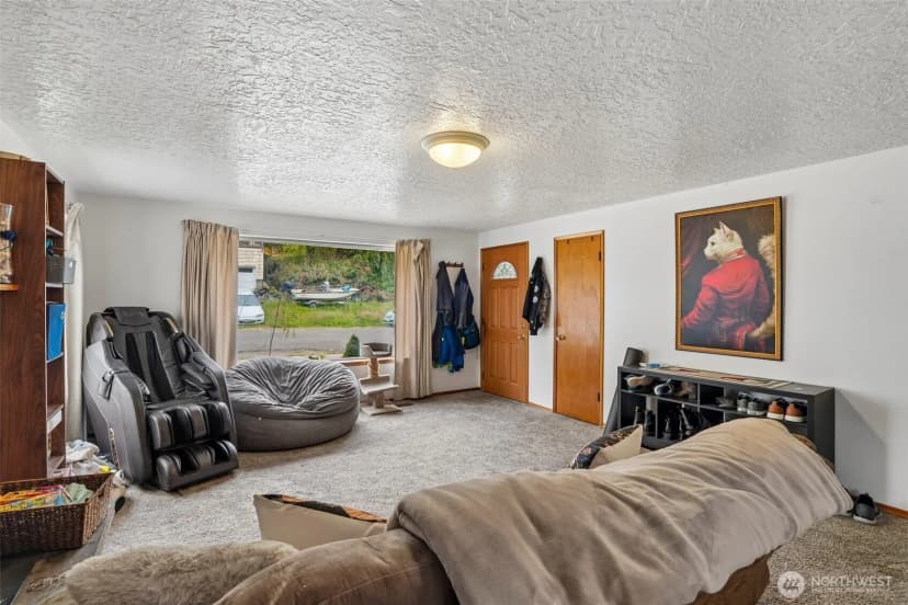 Property photo for 4151 23rd Avenue Sw, Seattle photo 8