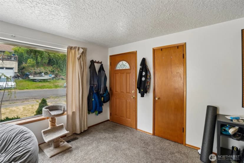 Property photo for 4151 23rd Avenue Sw, Seattle photo 16