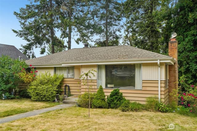 Property photo for 4151 23rd Avenue Sw, Seattle photo 3