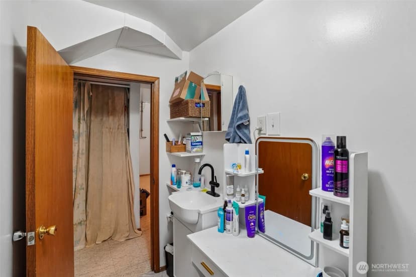 Property photo for 4151 23rd Avenue Sw, Seattle photo 33