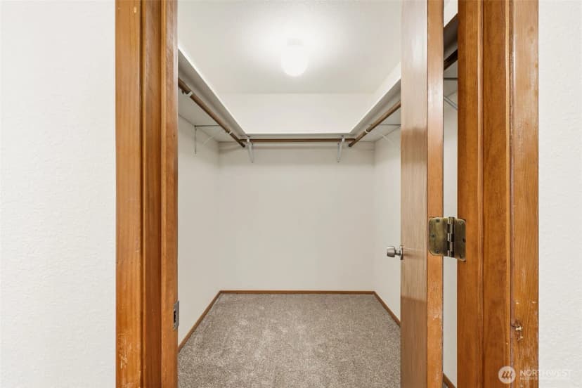 Property photo for 15931 22nd Avenue Sw, Burien photo 20