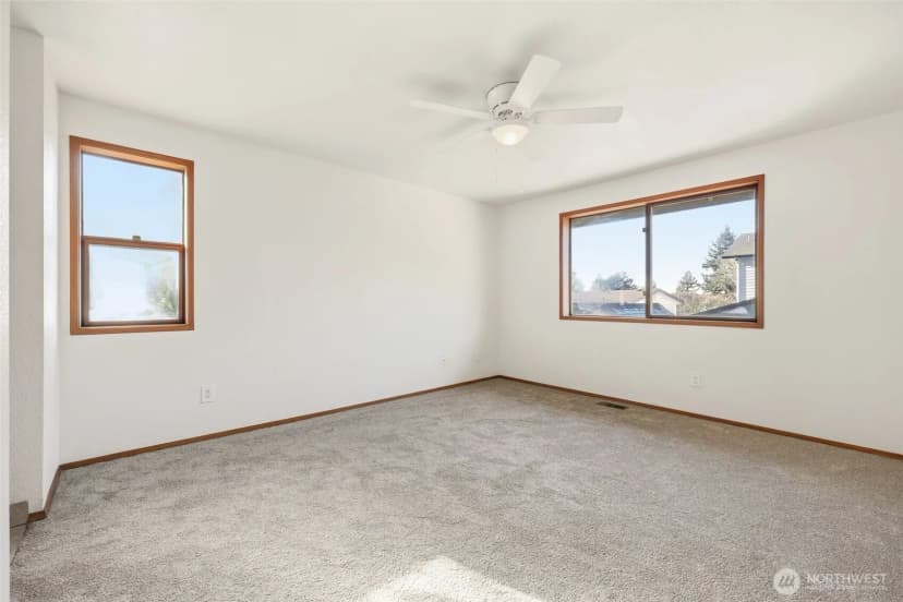 Property photo for 15931 22nd Avenue Sw, Burien photo 17