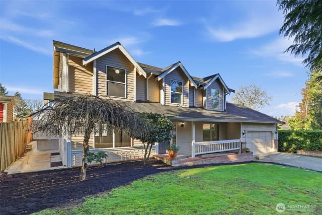 Property photo for 15931 22nd Avenue Sw, Burien photo 3