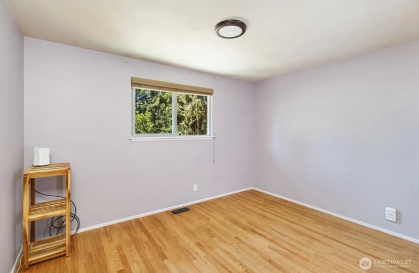 Property photo for 30633 4th Avenue S, Federal Way photo 9