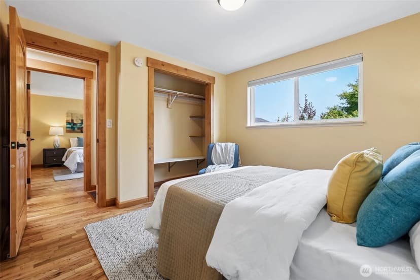 Property photo for 11746 22nd Avenue Ne, Seattle photo 20