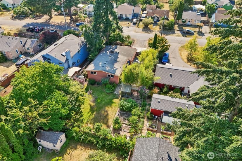 Property photo for 11746 22nd Avenue Ne, Seattle photo 36