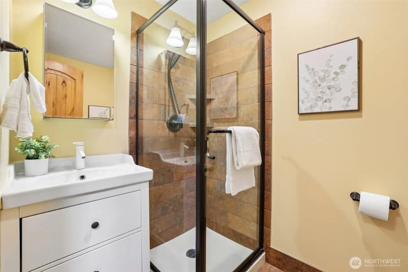 Property photo for 11746 22nd Avenue Ne, Seattle photo 22