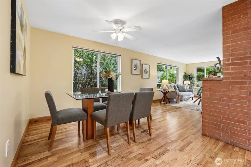 Property photo for 11746 22nd Avenue Ne, Seattle photo 10