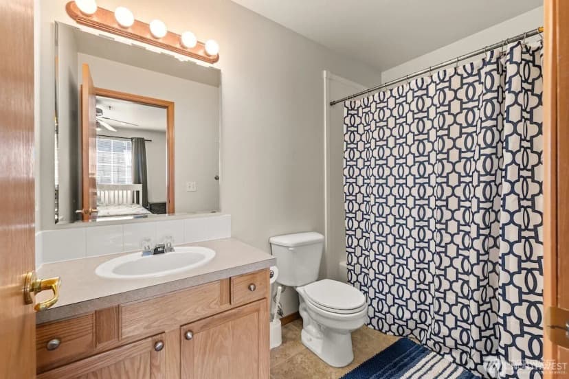 Property photo for 418 Se 17th Street #10b, Auburn photo 19