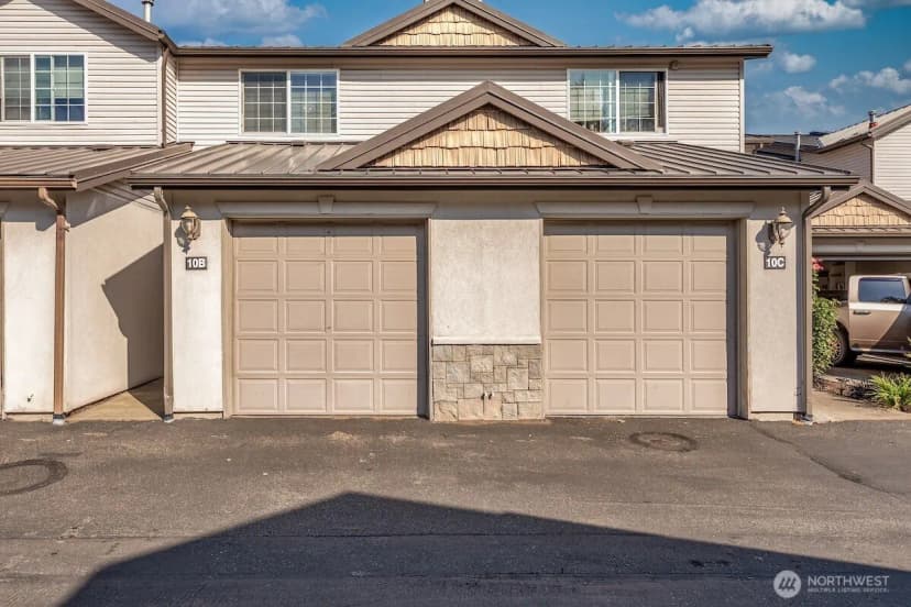 Property photo for 418 Se 17th Street #10b, Auburn