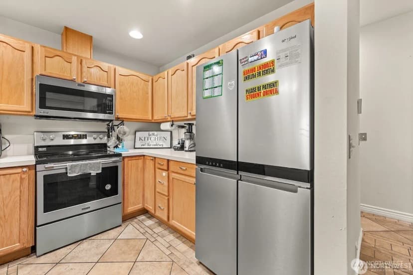 Property photo for 418 Se 17th Street #10b, Auburn photo 9