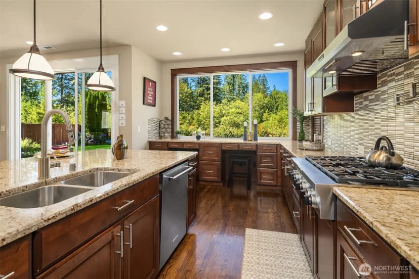 Property photo for 1213 267th Place Se, Sammamish photo 16
