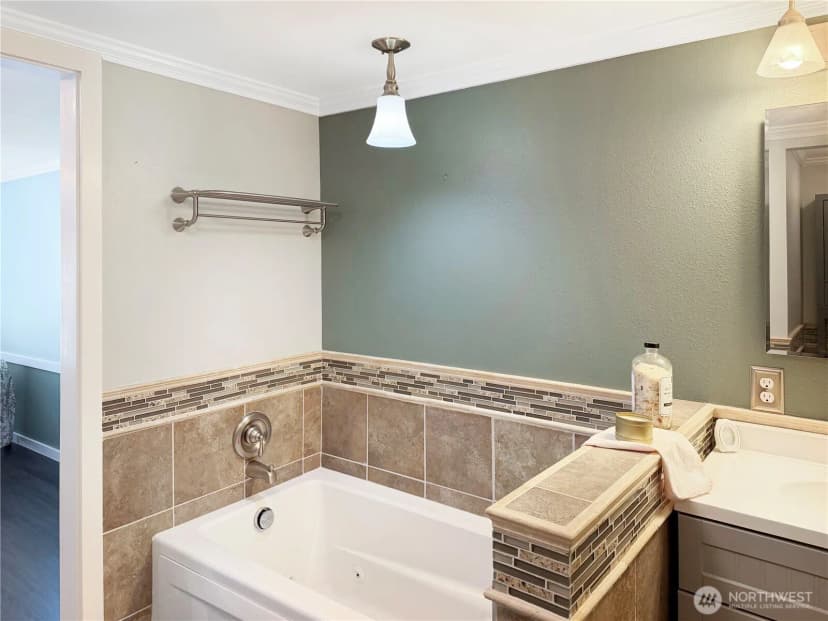 Property photo for 2500 S 370th Street #12, Federal Way photo 6