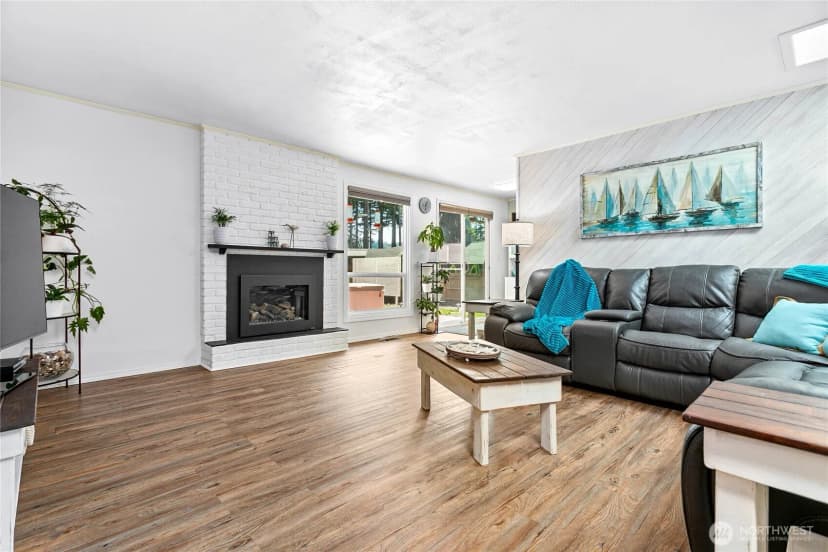 Property photo for 2348 Yew Street Road, Bellingham photo 9