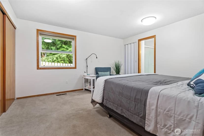 Property photo for 2348 Yew Street Road, Bellingham photo 24