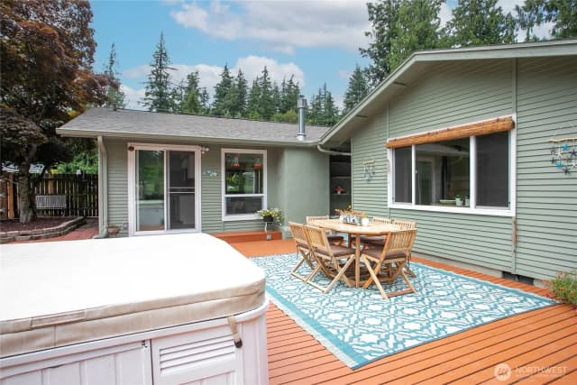 Property photo for 2348 Yew Street Road, Bellingham photo 5