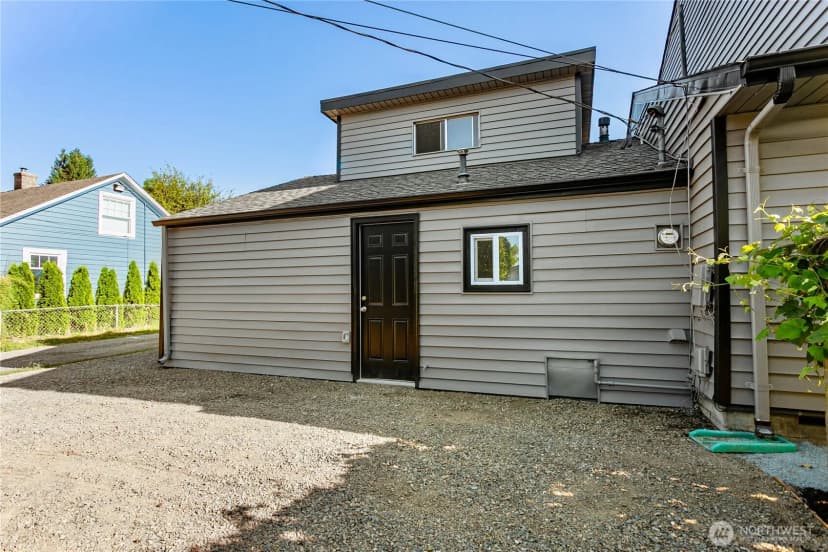 Property photo for 1319 Wood Avenue, Sumner photo 8