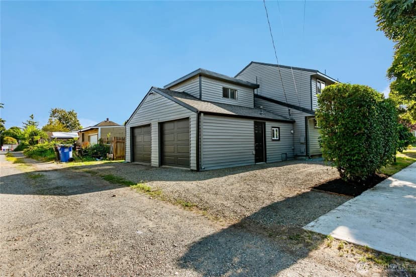 Property photo for 1319 Wood Avenue, Sumner photo 6