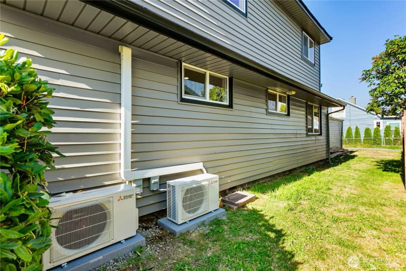 Property photo for 1319 Wood Avenue, Sumner photo 9