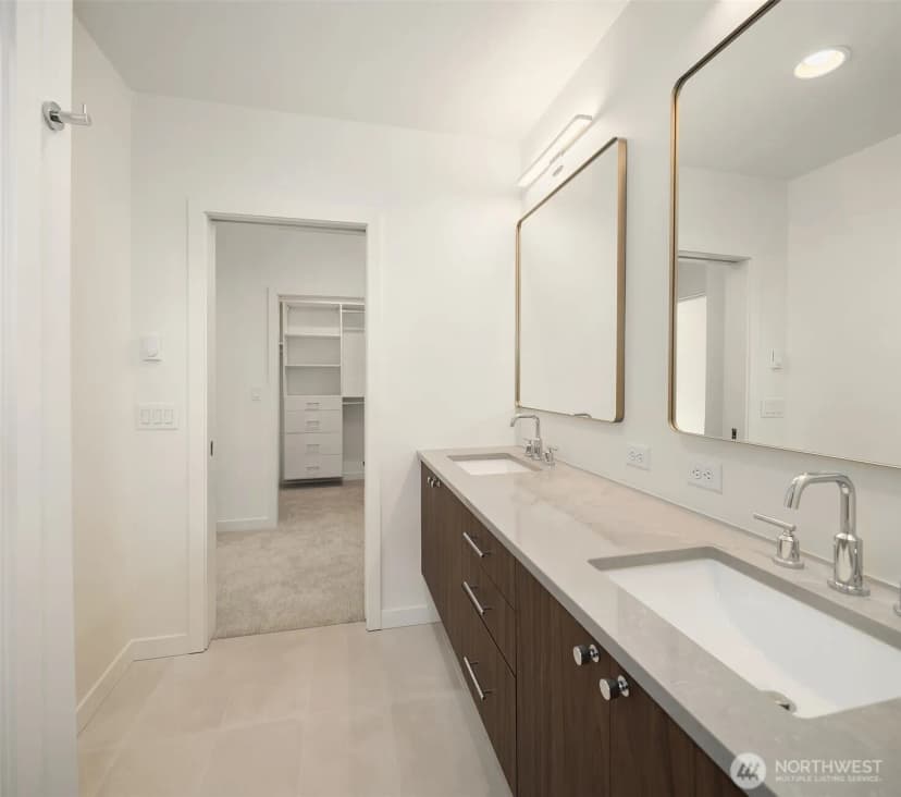 Property photo for 972 Nw 54th Street, Seattle photo 22