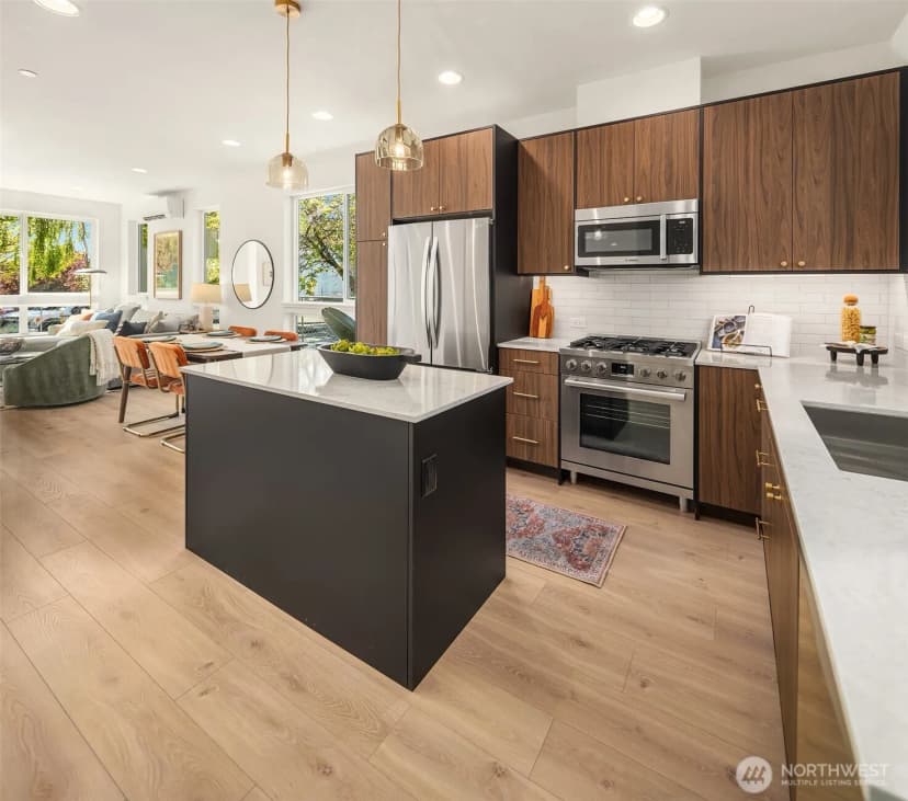 Property photo for 972 Nw 54th Street, Seattle photo 11