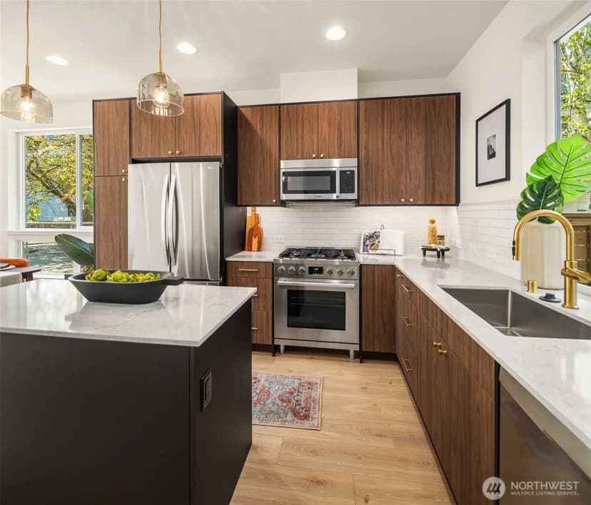 Property photo for 972 Nw 54th Street, Seattle photo 10