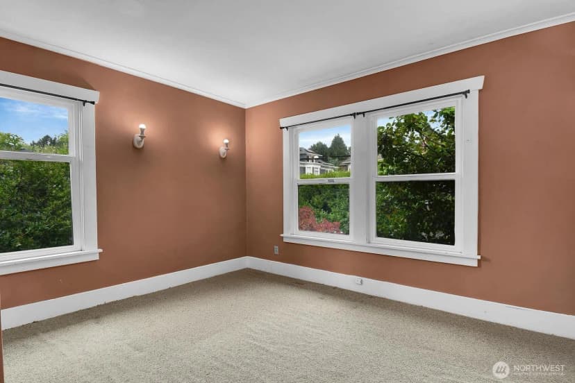Property photo for 910 11th Avenue E, Seattle photo 19