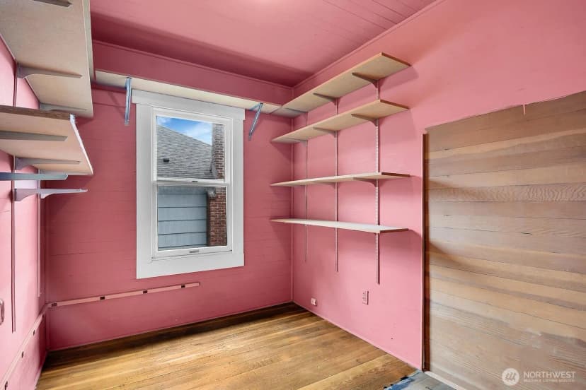 Property photo for 910 11th Avenue E, Seattle photo 23