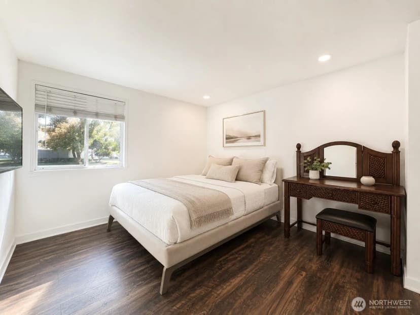 Property photo for 1852 Central Place S #e46, Kent photo 9