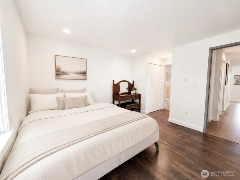 Property photo for 1852 Central Place S #e46, Kent photo 10