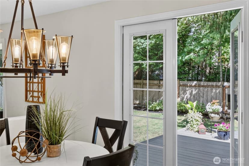 Property photo for 23110 Ne 19th Drive, Sammamish photo 5
