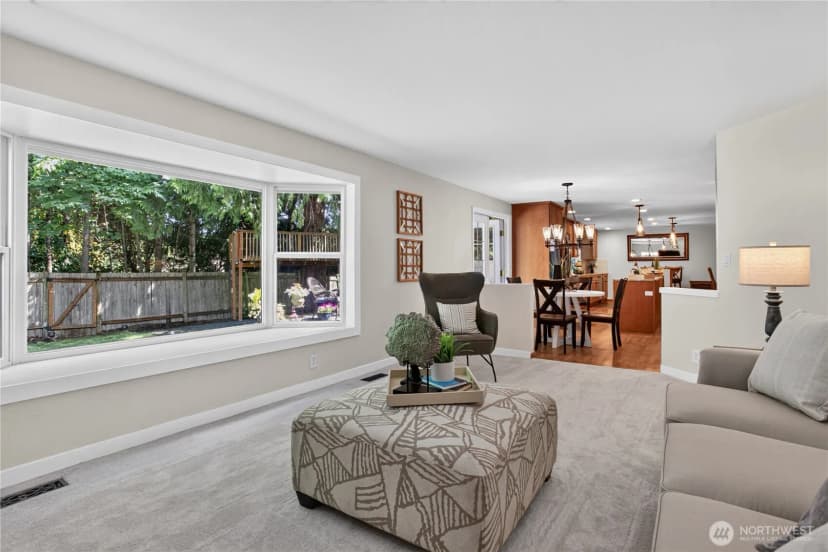 Property photo for 23110 Ne 19th Drive, Sammamish photo 6