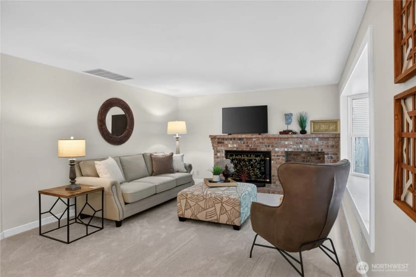 Property photo for 23110 Ne 19th Drive, Sammamish photo 7