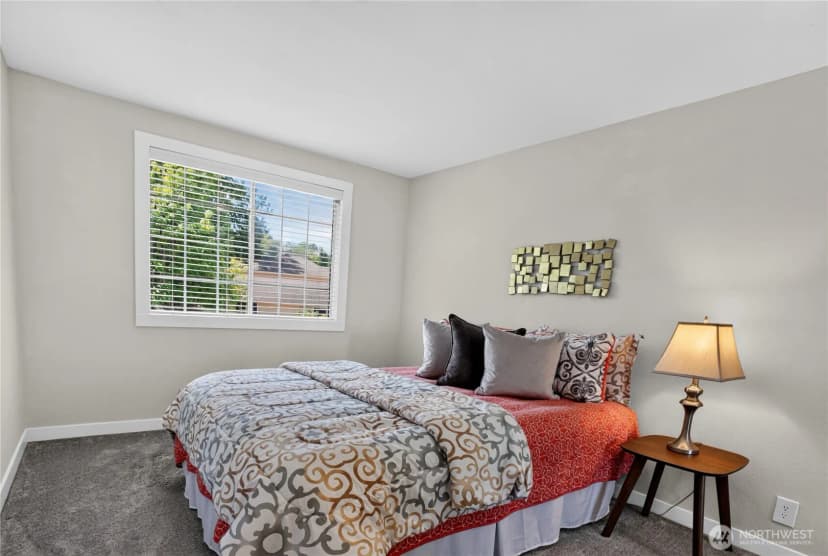 Property photo for 23110 Ne 19th Drive, Sammamish photo 11