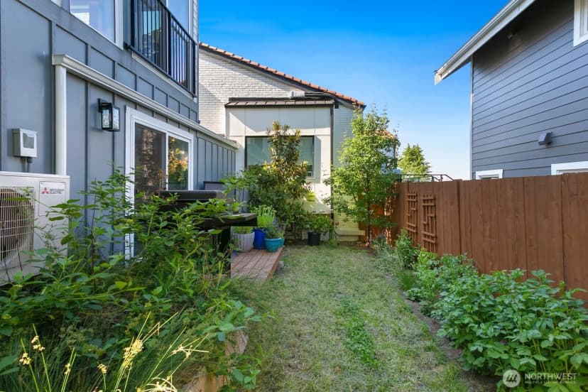 Property photo for 1338 California Ave Sw, Seattle photo 21