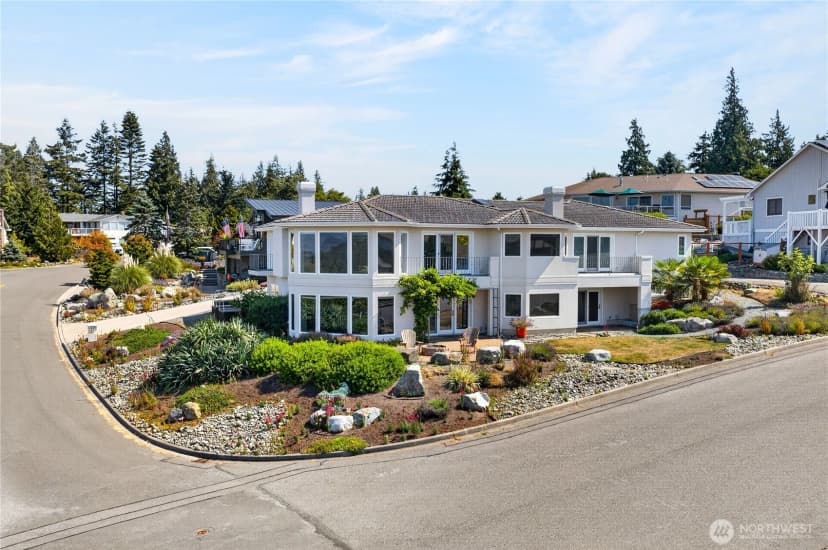 Property photo for 4807 Glasgow Way, Anacortes