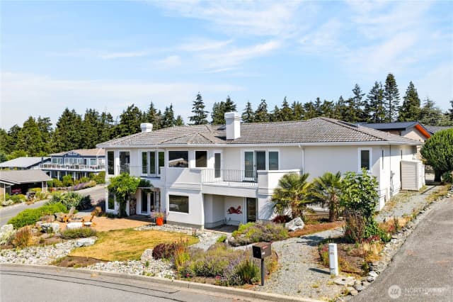 Property photo for 4807 Glasgow Way, Anacortes photo 2