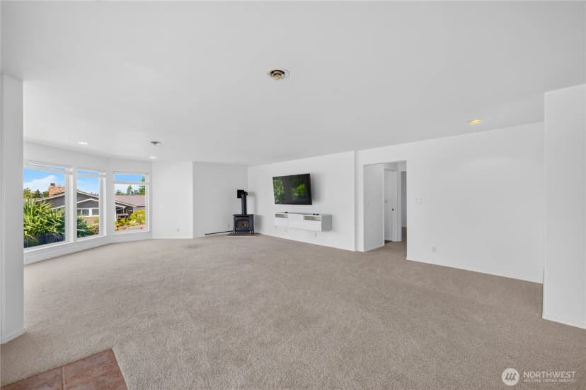 Property photo for 4807 Glasgow Way, Anacortes photo 25