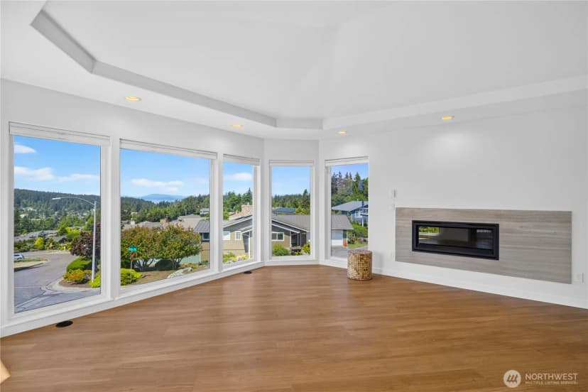 Property photo for 4807 Glasgow Way, Anacortes photo 6